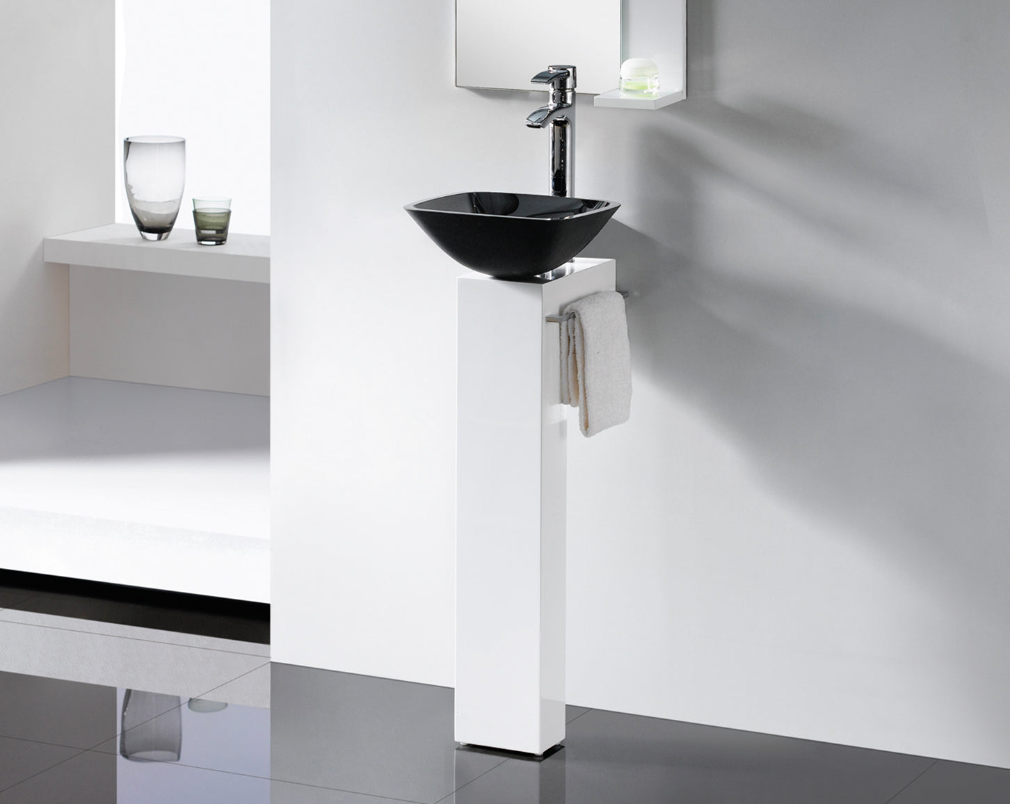 Wooden pedestal